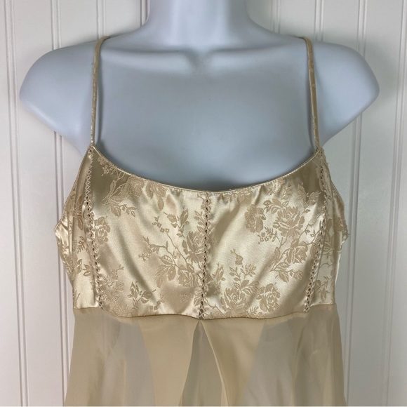 Victoria Secret Teddy M‎ Beige Thong Lingerie - Picture 3 of 14